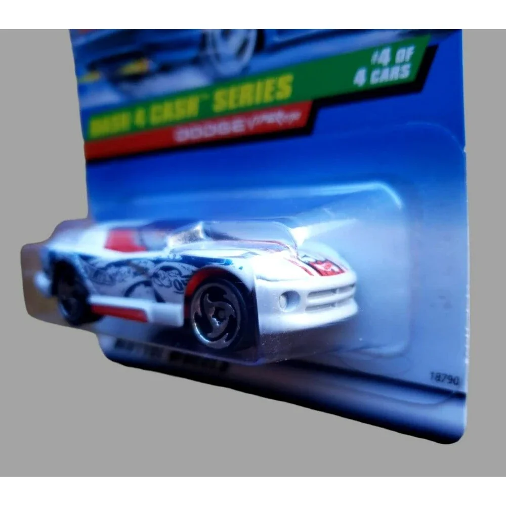 VTG 1998 Hot Wheels DODGE VIPER RT/10 Pearl White #724 DASH 4 CASH SERIES 4/4 SB